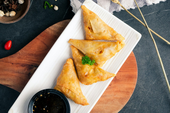 Can My Baby Eat Samosa? Age, Safety and Healthier Versions